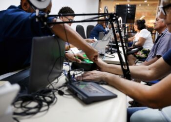 SAC Itinerante amplia acesso à cidadania e promove inclusão social no Shopping Center Lapa