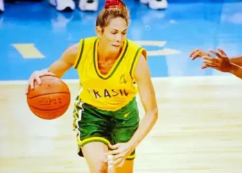 Hortência é única brasileira indicada a prêmio de maior atleta da história dos Mundiais pela Fiba