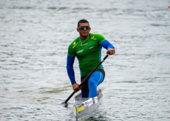 Isaquias Queiroz termina em último no C1 1000m e fica sem medalha no Mundial de Canoagem