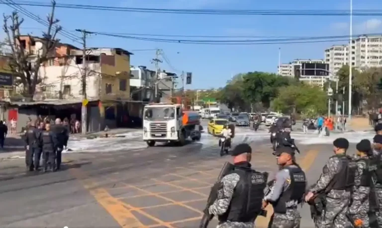 RJ