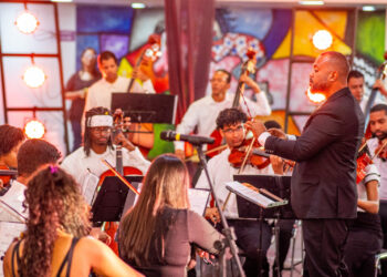 Primeira apresentação da Orquestra Juvenil de Camaçari encanta público na Cidade do Saber