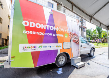 Odontomóvel leva atendimento de saúde bucal para o Algarobas