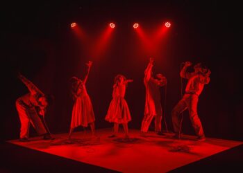 “Vermelho Melodrama” faz curta temporada no Teatro Sesc Casa do Comércio