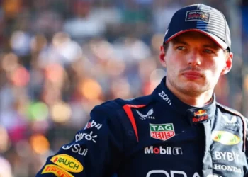 Verstappen renova com a Red Bull até 2030 e encerra especulações sobre futuro na Fórmula 1
