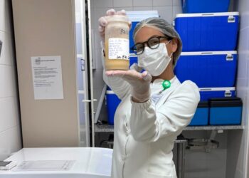 Agosto Dourado: maternidade de Salvador promove ações de incentivo à amamentação e à doação de leite humano