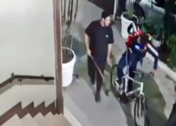 Justiça mantém prisão de entregadores envolvidos na morte de ciclista