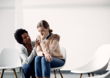 Psicólogo ou psiquiatra? Saiba quando procurar cada especialista