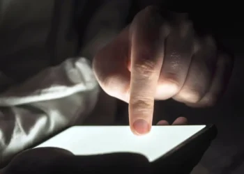 Lei amplia punição a crimes sexuais online contra crianças; entenda