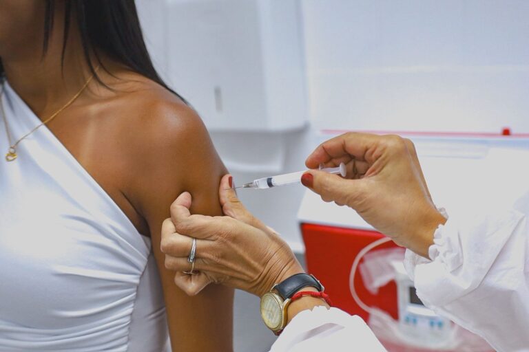 sesau-campanha-de-vacinacao-contra-gripe-foto-everaldo-paixao-01