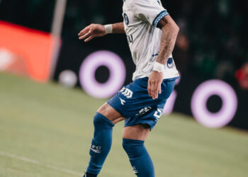Breno Lopes valoriza vitória do Coritiba sobre o Corinthians e destaca força do Coxa no Brasileirão