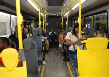 Passageiros elogiam novos ônibus de Salvador e destacam conforto e climatização