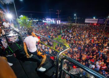 Camaçari fecha celebração dos 268 anos com grande festa comandada por Bell Marques e O Kanalha