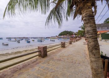 Prefeitura entrega pacote de obras de infraestrutura com requalificação de terminal hidroviário e novo centro gastronômico em Ilha dos Frades