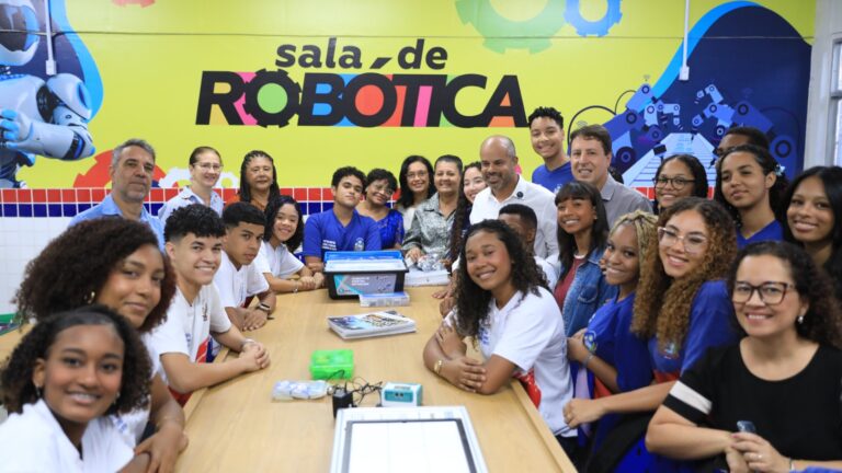 Estado entrega modernização do CEEP Luiz Navarro de Brito, na Lapinha, em Salvador (2)