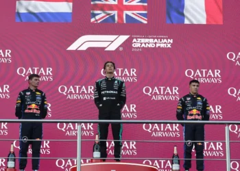 Fórmula 1: Russell supera Verstappen por 0.1s e vence GP do Azerbaijão