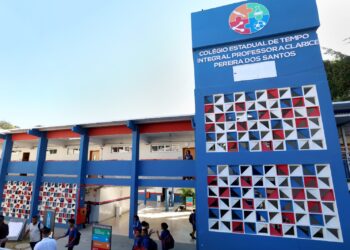 Colégios de tempo integral são modernizados em Santa Cruz e Itapuã