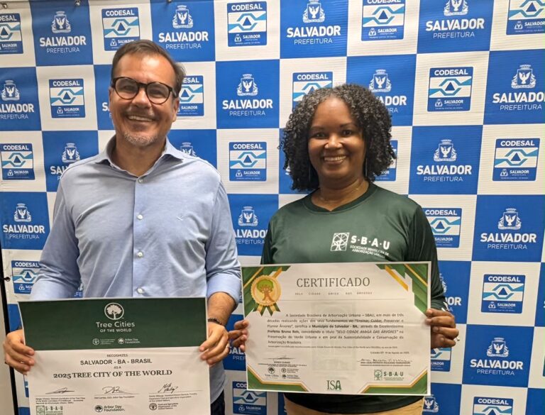 Ivan Euller, Secretário da SECIS e Lucineide, coordenadora regional da SBAU e servidora da Codesal1