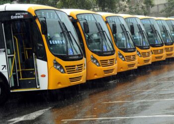Prefeitura de Salvador assina financiamento de R$ 95 milhões para renovar frota do STEC