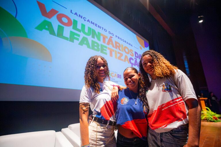 Seduc_lançamento-Voluntários-pela-Alfabetização_Foto_Patrick-Abreu (1)