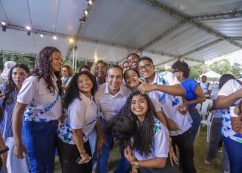 600 jovens iniciam formação profissional em projeto da Prefeitura de Salvador