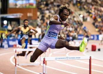 Alison dos Santos é campeão da temporada 2026 da Diamond League