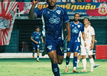 Com dois gols e vitória, Willian Lira reestreia na Tailândia: “Especial”