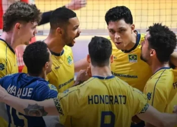 Bernardinho define lista de atletas que disputarão pré-olímpico pela seleção masculina de vôlei
