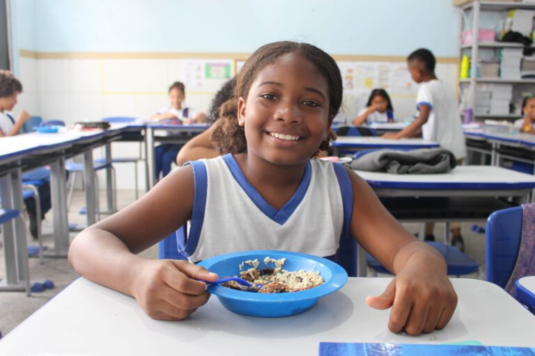 15_10_26_Dia_Mundial_da_Alimentacao_Merenda_Escolar_Foto_Robson_Lopes_Secom_PMS (23)_4_11zon_4_11zon
