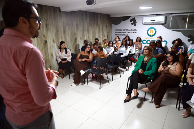 20_10_2026_Entrega de proteses dentarias para maes_Fot Bruno Concha_Secom_Pms (7)