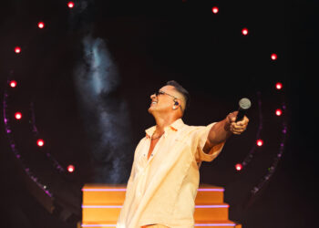 Xanddy Harmonia comanda micareta em Florianópolis e festa na Bahia