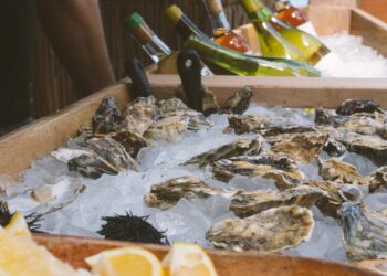 Bar de Ostras retorna ao Blue Praia em programação do feriadão