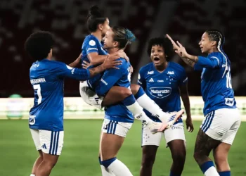 Libertadores Feminina: Cruzeiro resiste à altitude e vence na estreia