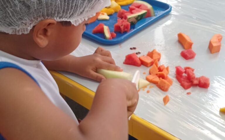 Escolas de Salvador promovem ações de alimentação saudável Credito Divulgação Grupo LemosPassos