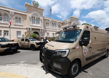 Segurança fortalecida: governador entrega 48 novas viaturas à Polícia Militar e amplia proteção às mulheres