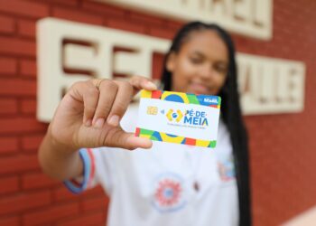 Pé-de-Meia garante incentivo extra de R$ 200 para estudantes que fizerem o ENEM 2026