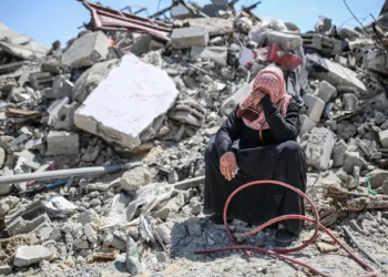 “Plano de paz” de Gaza tem bombas diárias 3 anos após início da guerra