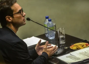 Justiça intima Jairinho a justificar apelação por morte de Henry Borel