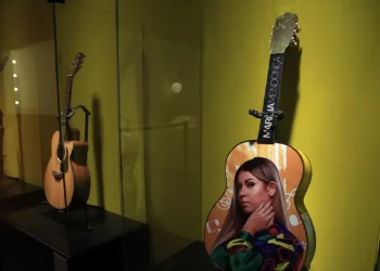 Cantora Marília Mendonça ganha exposição sensorial no MIS