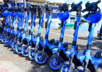 Patinetes elétricos atingem marca de 1 milhão de viagens realizadas em Salvador