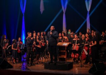 Orquestra Caraípa celebra oito anos com concerto gratuito nesta quarta-feira