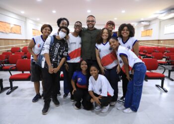 Bahia é o Estado com maior proporção de professores e coordenadores pedagógicos concursados e avança na valorização da carreira do magistério público estadual