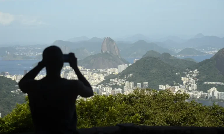 RJ
