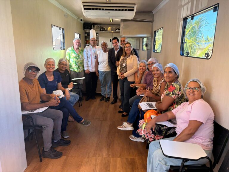 Setur_cobertura_remota_curso_Culinária_com_técnicas_de_congelamento_carreta_escola_da_gastronomia_Foto_Adeilson_Carsan_04