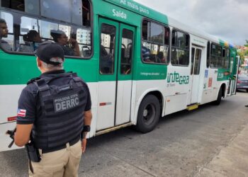 Roubos em ônibus caem 68,2% na Bahia entre janeiro e setembro de 2026