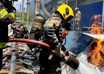 Piloto morre após queda de avião em pátio de manutenção do metrô de BH