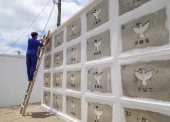 Prefeitura intensifica manutenção e limpeza dos cemitérios municipais para o Dia de Finados