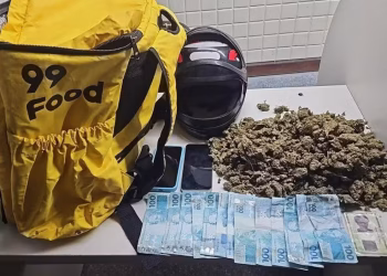 Chapada do Rio Vermelho: homem é preso com porções de maconha dentro de bag de delivery