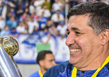 Um ano após título histórico, técnico Eduardo Souza relembra conquista da Série D com o Barra